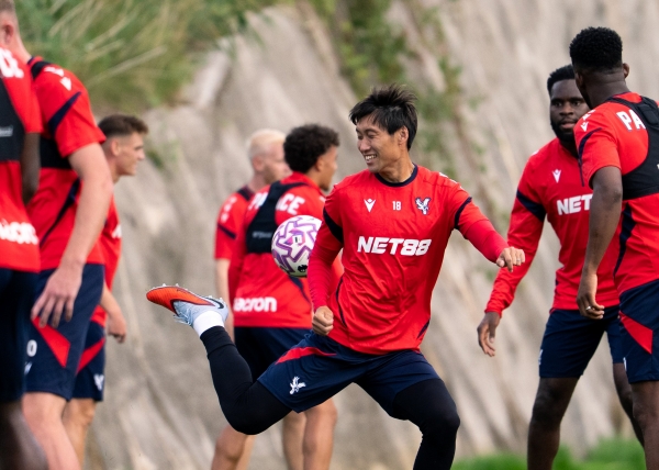 Crystal Palace quyết giữ Eze và Guehi