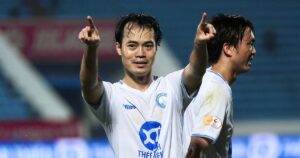 Văn Toàn nghỉ thi đấu dài hạn vì chấn thương nặng