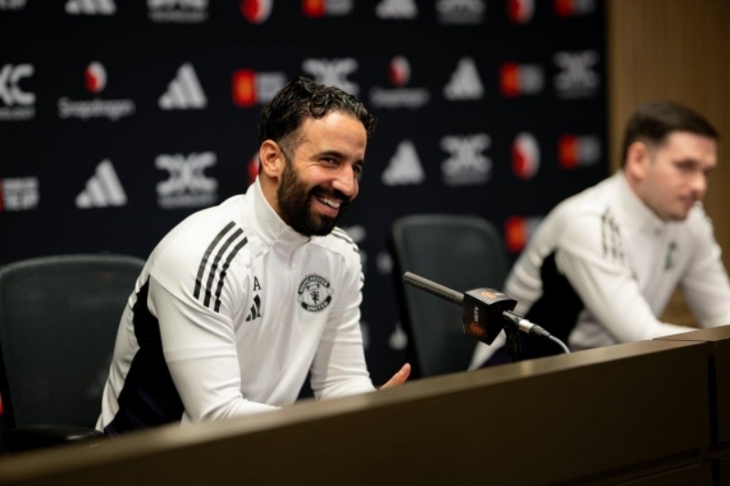 Amorim đối mặt áp lực lớn trước trận đại chiến Liverpool - Man Utd