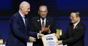 FIFA muốn mở Học viện Bóng đá tại Việt Nam