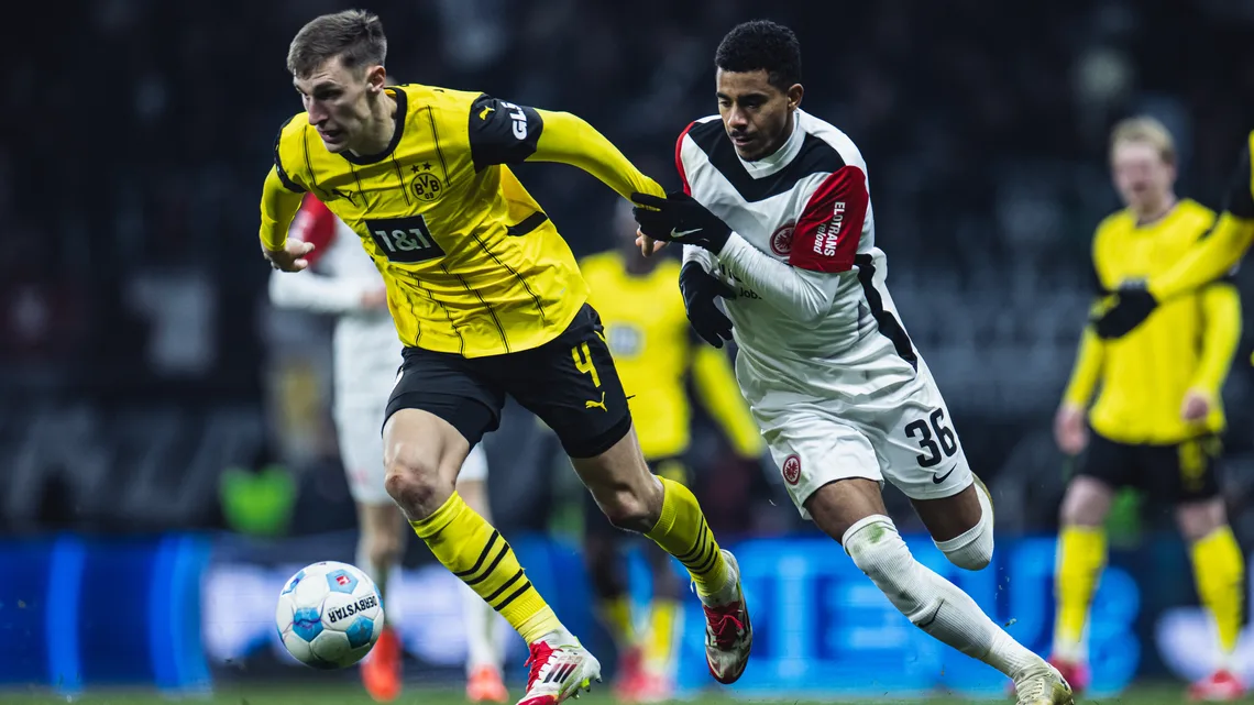 Flick muốn có Schlotterbeck của Dortmund
