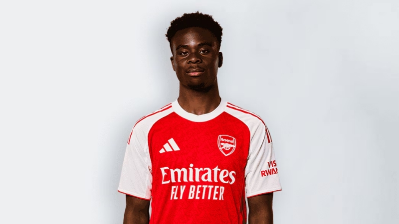 Saka trở thành biểu tượng mới của Arsenal