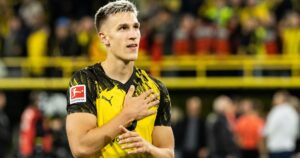 Sao Dortmund khiến Bayern mừng thầm