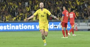 Malaysia rúng động vì vụ nhập tịch cầu thủ