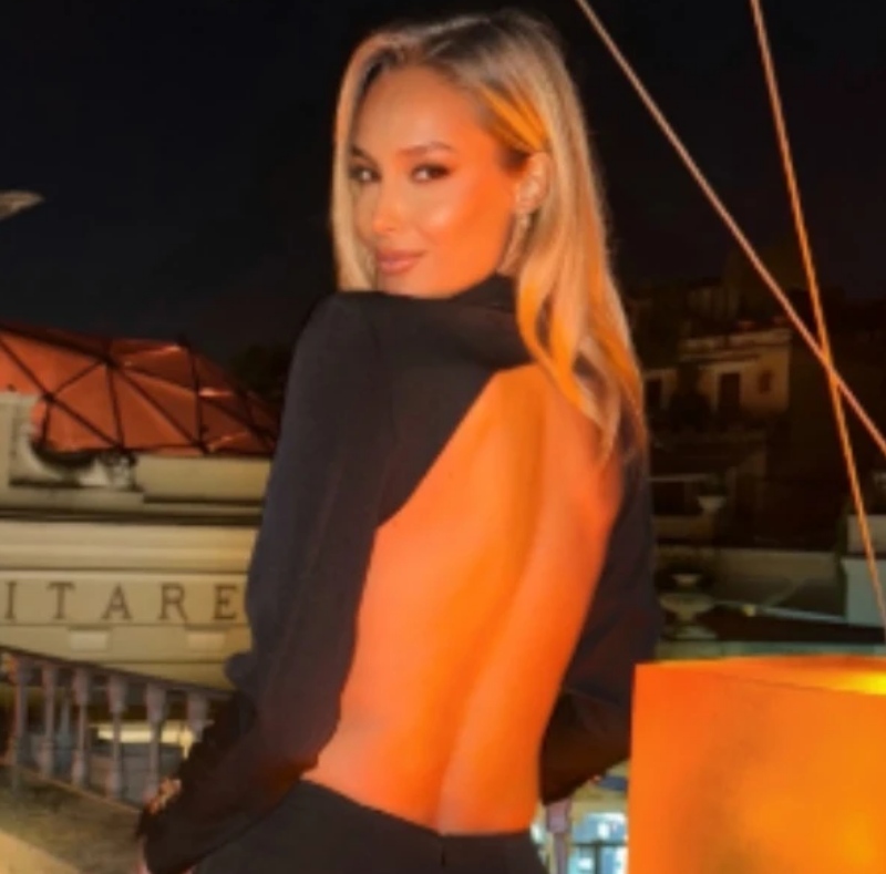 Hình ảnh mới thu hút sự chú ý của Viktoria Varga