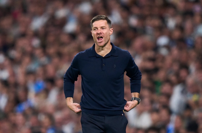 Tương lai mờ mịt của Xabi Alonso tại Real Marid