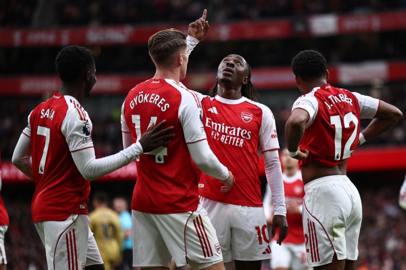 Khủng hoảng nhân sự tại Arsenal