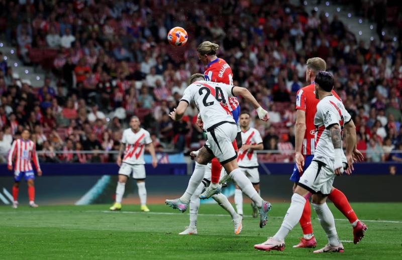 Giải quyết bài toán hàng ghế dự bị của Atletico Madrid
