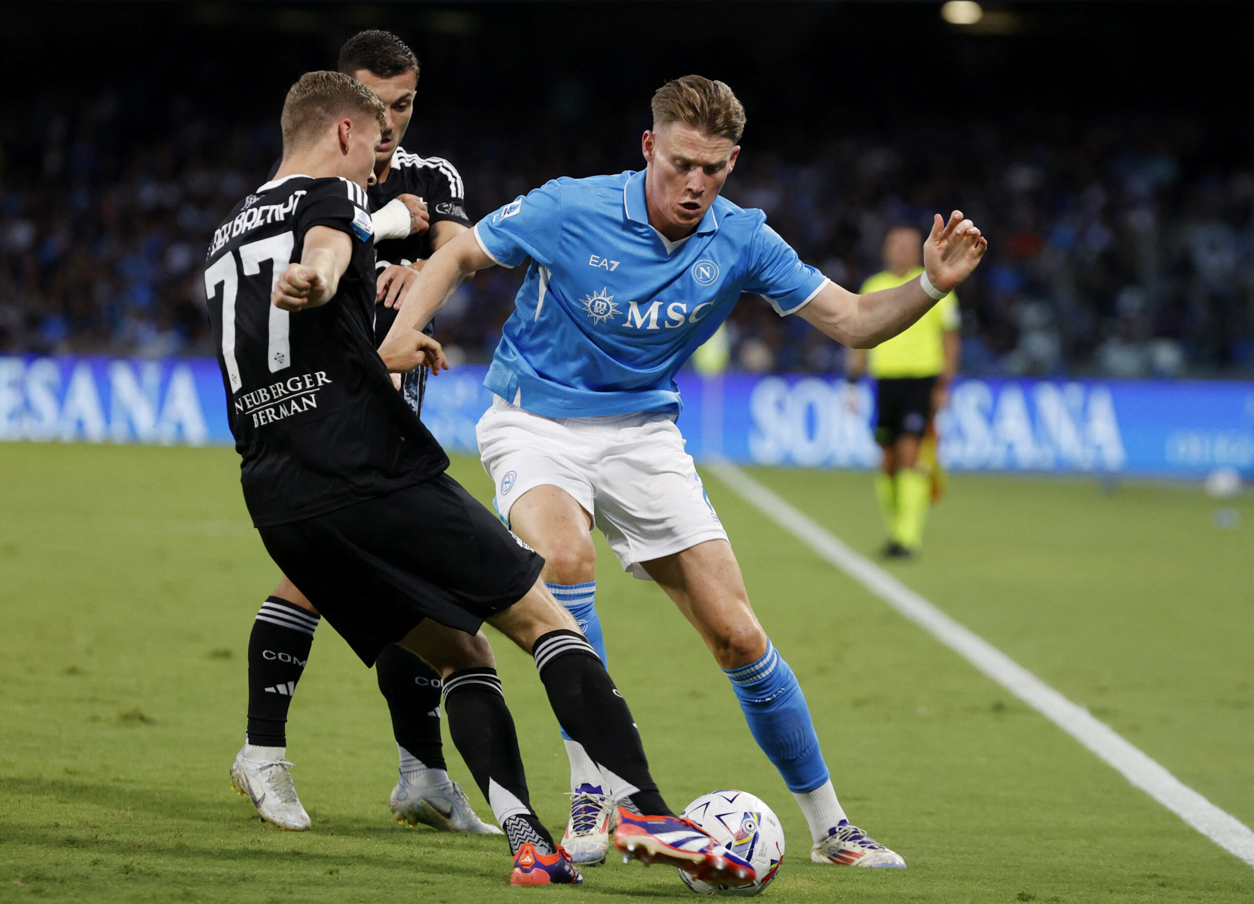 Sự trái ngược của Napoli vs Como