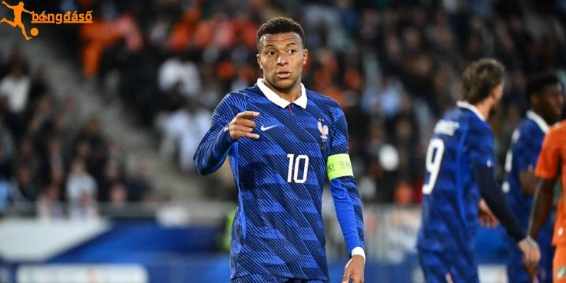 Chia sẻ đáng chú ý từ Thibaut Courtois về Kylian Mbappe